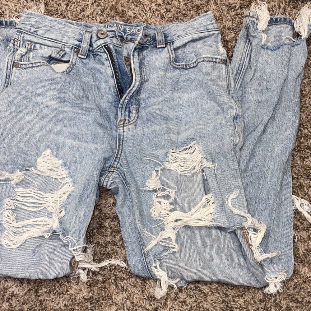 American Eagle Outfitters Light Blue Distressed Jeans